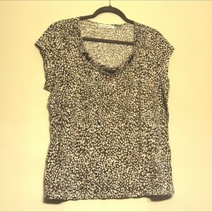 EUC Liz Claiborne print top with braided scoopneck